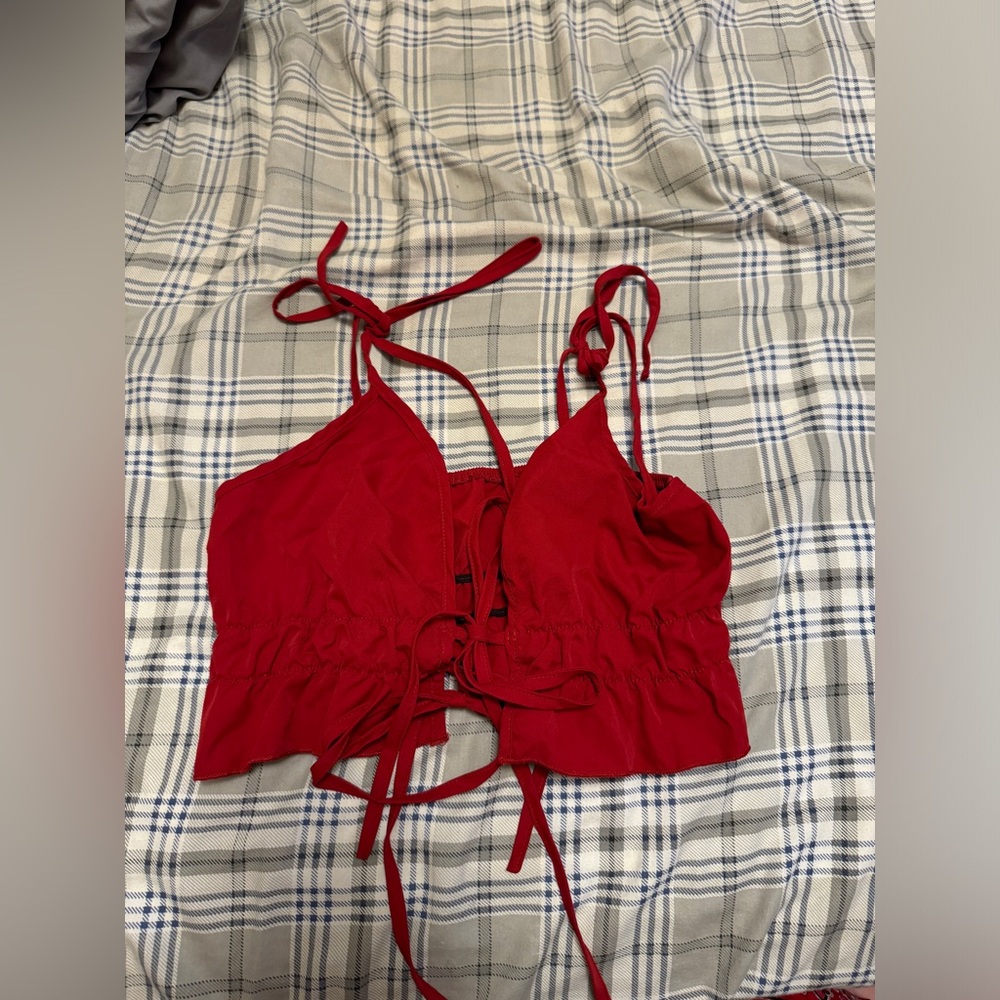 red tie tank top medium